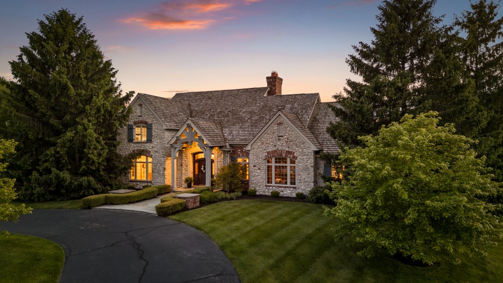 A Distinguished Estate of Craftsmanship, Scale, and Setting